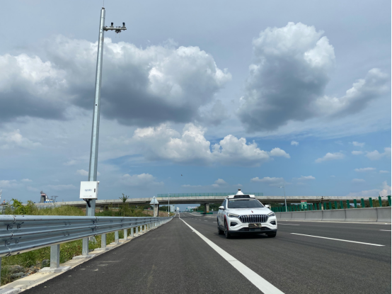 国内首条支持高级别自动驾驶公路通车，覆盖隧道桥梁等场景插图(1)